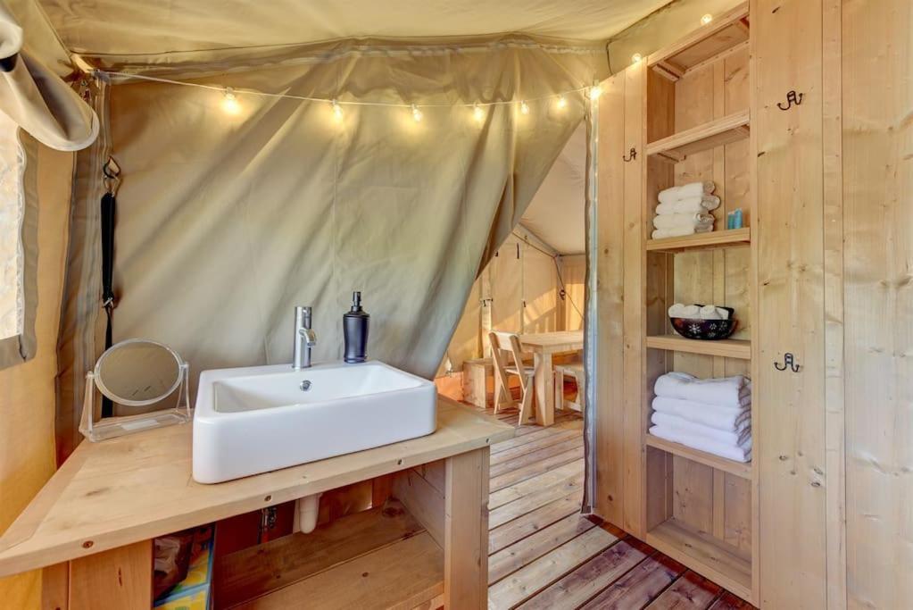 12 Fires Luxury Glamping With Heating #3 Hotel Johnson City Bagian luar foto